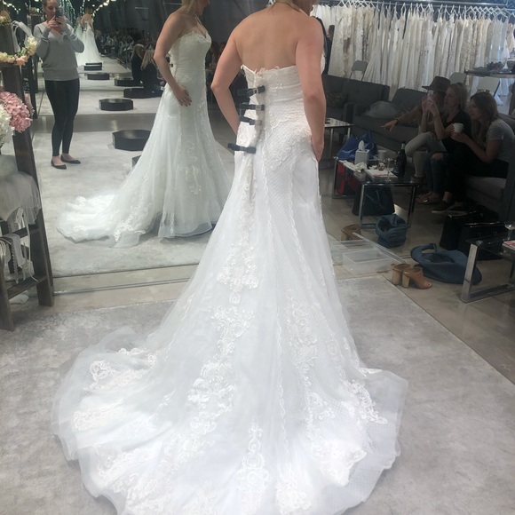 Madi Lane ROMANA Wedding Gown - Picture 4 of 12